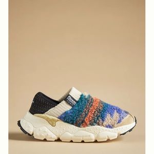 Anthropologie x Flower Mountain Camp Sneakers, size 9 (EU 40)